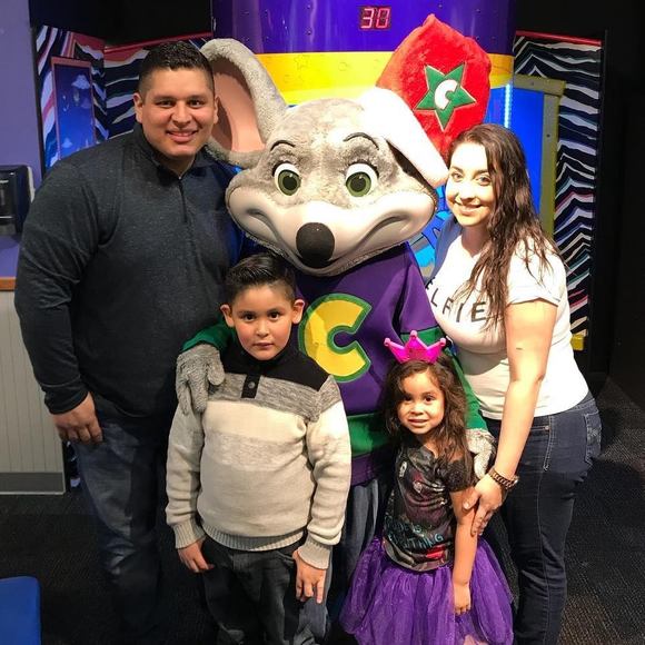 Meet your Posher, Alvaro - Picture 1 of 1